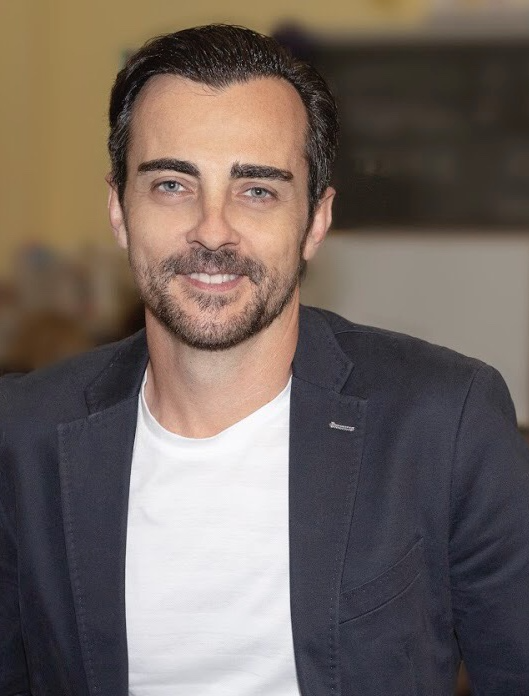 Dr. Luis Moya Albiol